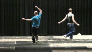 Zumba® Fitness with Jarrod - Se Le Ve (Salsa)