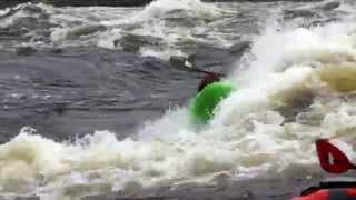 Juan Antonio De Ugarte Kayaking | xtremespots.com