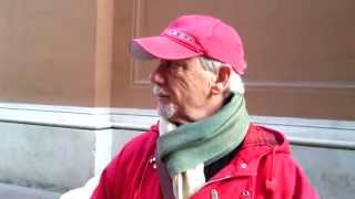 Man who can interpretat many animals whistling  to watch