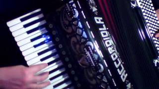 Tzivaeri (Greek accordion)