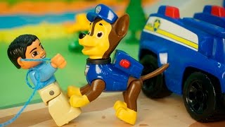 Видео про игрушки щенячий патруль новые серии - Браконьер. Щенячий патруль спасает зайчика.
