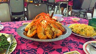 【タイ・ナコンパトム県の人気、穴場レストラン＆メニュー】クンオッププー カオファイ(กุ้งอบภูเขาไฟ นครปฐม)＆エビの火山蒸し焼き