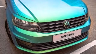 Оклейка пленкой VW POLO в хамелеон. Дверь. Автовинил.