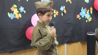 Мой сын билингв (русский испанец) читает стихотворение 9 мая 2015