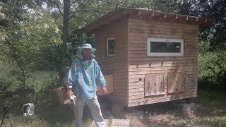 Пошла акация и взяток на апиулье