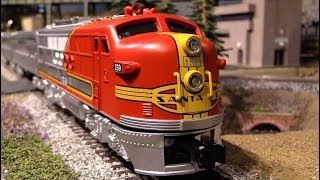 Lionel Santa Fe Super Chief Lionchief Set