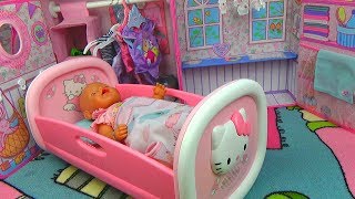КУКЛЫ Беби Бон ПРОДАЮТ фрукты. МАКС ГОТОВИТ Завтрак + НОВАЯ КРОВАТКА Hello Kitty для пупса Baby Born