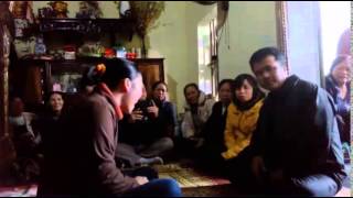 Thế giới tâm linh 2015- cô đồng sinh.Đi bốc mộ cụ nhưng tranh thủ với vợ tý lên ăn tát