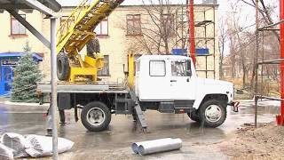 Работают изолировщики ремонтно-строительного цеха