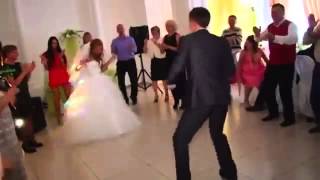 Невероятно красивый свадебный танец Wedding dance   Свадебный танец жениха и невесты