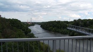 У Житомирі 18-річний парубок викинувся з підвісного мосту, загинув на місці
