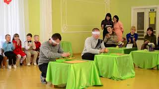 Игра с папами на утреннике 8 Марта в детском саду