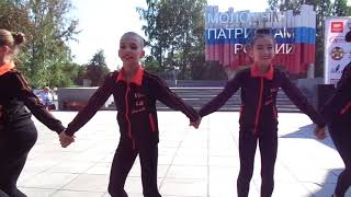 26 08 17г  Герои спорта в Комсомольском парке. Кемерово. Viva La Dance
