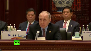 Владимир Путин принимает участие в форуме в Пекине