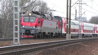 Электровоз ЭП20-055 (ТЧЭ-6) со скоростным поездом "Дневной экспресс" № 739А Москва - Брянск.