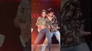 Desi Girl Hot & Sexy - Sexy Teen Dancing with tights showing hot curves !