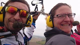Paramoteur Baptême de l'air pour Nathalie la sœur jumelle d'Angélique la vidéo précédente