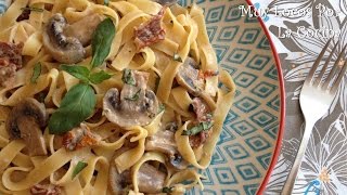 Fettuccine con Champiñones y Tomates Secados al Sol