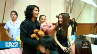 เสก โลโซ กลับบ้านหลังบำบัดยาเสพติด   Voice TV