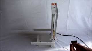 Powered MINI-Lift, model EML-A - in motion by www.risailsystems.com
