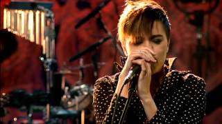 Maria Gadú - "Trem das onze" / "I know I'm no good" - DVD Multishow Ao Vivo [Vídeo Oficial]