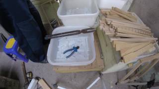 Изготовление клеточек для маток из шприца 24 мл. 2016 год.