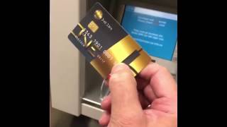 Как снять деньги с карты Onecoin-OneCard в банкомате