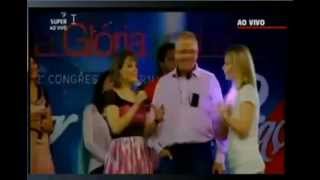Ana Paula Valadão cai com o demonio /  ISSO é O SOPRO DO ESPÍRITO SANTO DE DEUS.