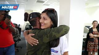 Nos animateurs ont offert ce mardi 21 janvier 2020, des « free hugs » aux voisins de Wazaa FM