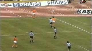Partido del Grupo C: Uruguay vs Holanda - Hannover 15/06/1974