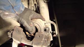 How to replace front break bads Toyota Yaris. Also Echo or Vitz. Years 2006 to 2013.