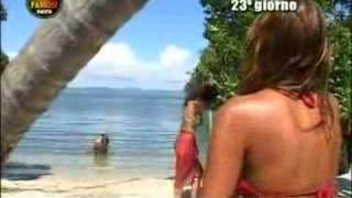 Lite Antonella Elia / Aida Yespica sull'Isola - Completo
