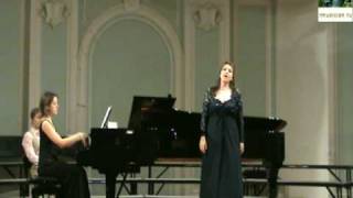 Sings Evgenie Kuznetsova (soprano) - Поёт Евгения Кузнецова (сопрано)