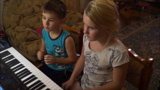 Катюша. Выходила на берег Катюша. С синтезаторе Casio в четыре руки