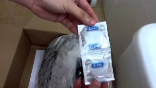 Mở Hộp  Bao Cao Su Durex Performax
