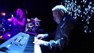 INESSA & CHICAGO DESTINY BAND  "I don't trust you anymore" - Russian,