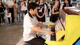 JHKTV] 신촌Sin chon street busking(piano) 홍영은  all  of  me 편곡 (특이한 연주) South korea