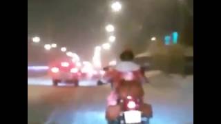 Новый год к нам мчится на мотоцикле по Омску