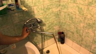 В Киеве из крана течет Кока-кола / In Kiev from the faucet flowing Сoca-cola.