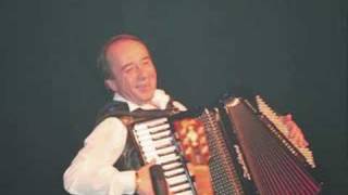 Julian  Jantea solo Accordeon Hora Lautaresc