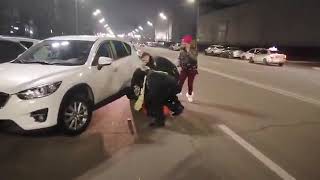 В Киеве полиция жестко избили нарушителя