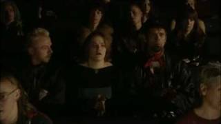 Vulva's performance (Spaced)