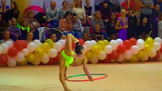 Терновская Кристина 9 лет обруч, г. Ровно "Золота осінь 2017"
