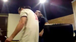 Вот так проходит запись барабанов :)