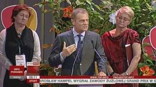 Donald Tusk pod gradobiciem pytań na Kongresie Kobiet (TVP Info, 16.06.2013)