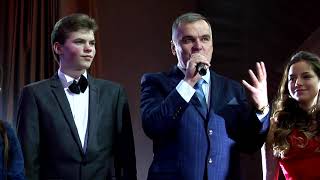 Приз "Золотой ананас" сериалу ШКОЛА ГЕНИЕВ