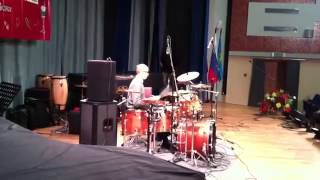 Парад ударных инструментов.Конкурс в г. Видное 2012 г. Сергей Юзвик (1 место)