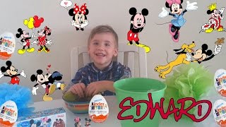 Эдвард открывает киндер сюрпризы Микки Маус / Edward opens kinders surprises Mickey Mouse