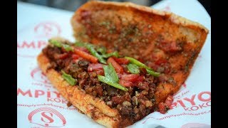 Кокореч. ФАСТФУД ИЗ БАРАНЬИХ КИШОК!!! Уличная еда в Стамбуле