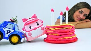 Video mit Robocar Poli auf Deutsch. Amber hat Geburtstag.